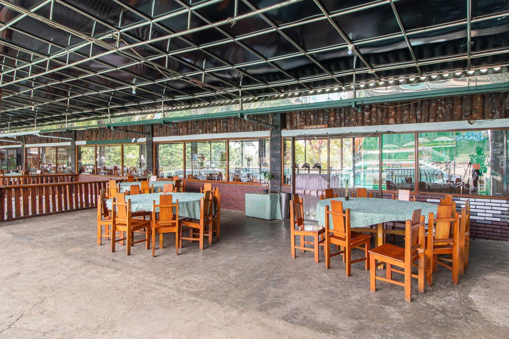 Grand Nirwana Resort Lembang Kültér fotó
