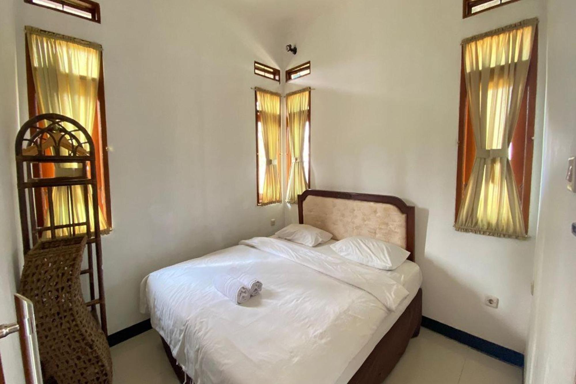 Grand Nirwana Resort Lembang Kültér fotó